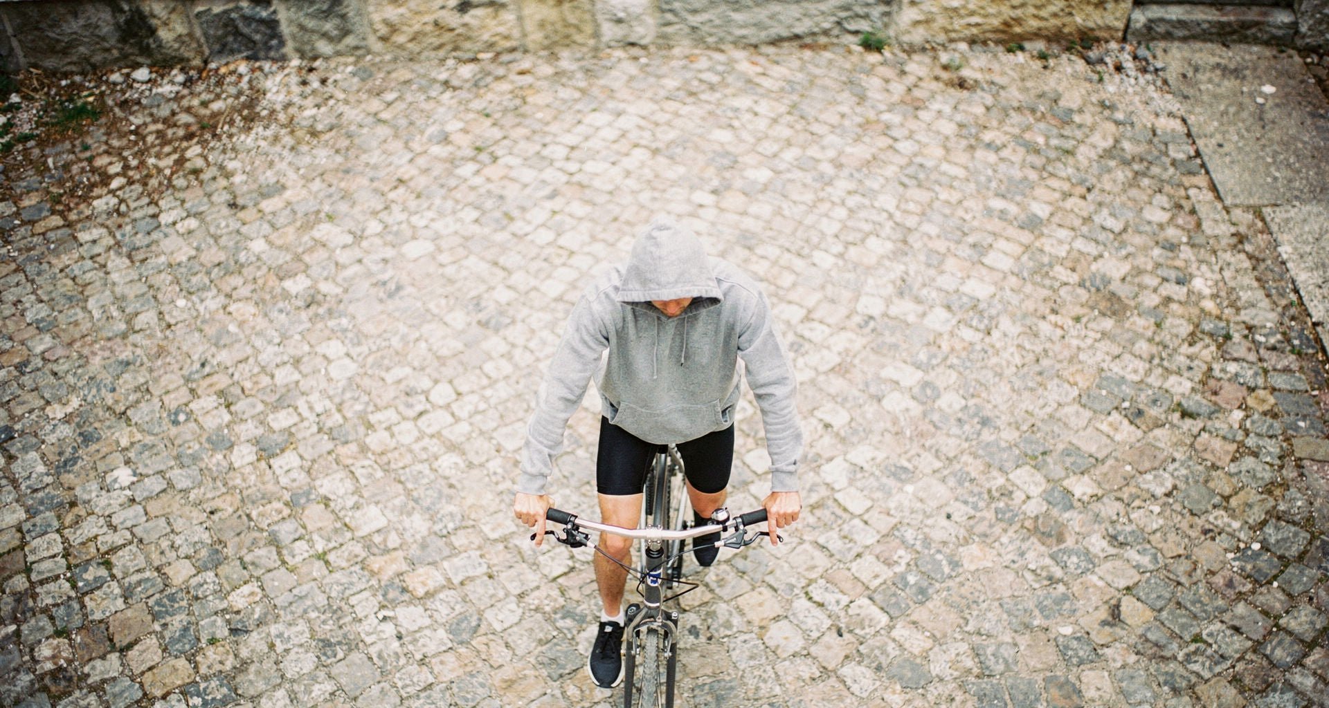 Fahrrad Unterhose 2026: warum sie der wichtigste Komfort-Hack ist - Alpensattel.de