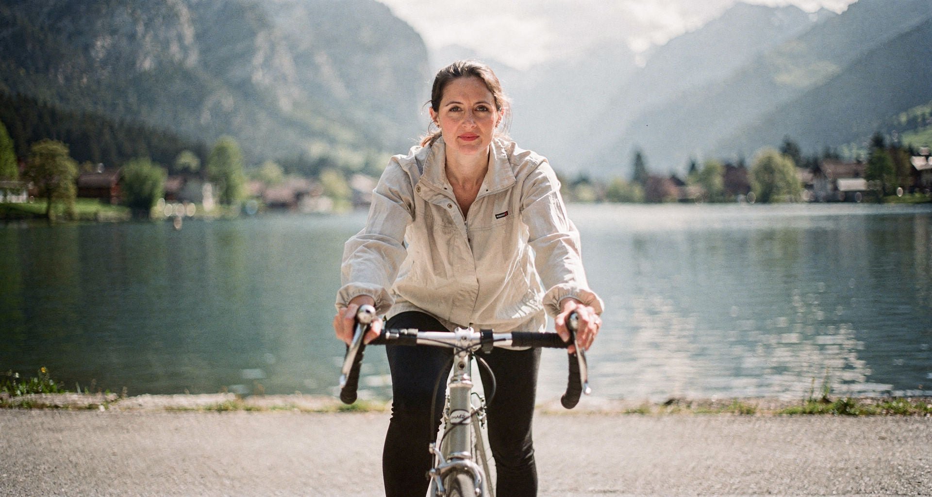 Fahrradsattel Schmerzen Frau – Schambein, Steißbein & Intimbereich entlasten - Alpensattel.de
