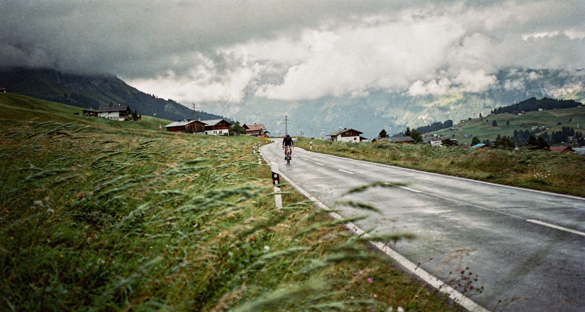 Warum Winddichtigkeit beim Radfahren wichtiger ist als du denkst - Alpensattel.de
