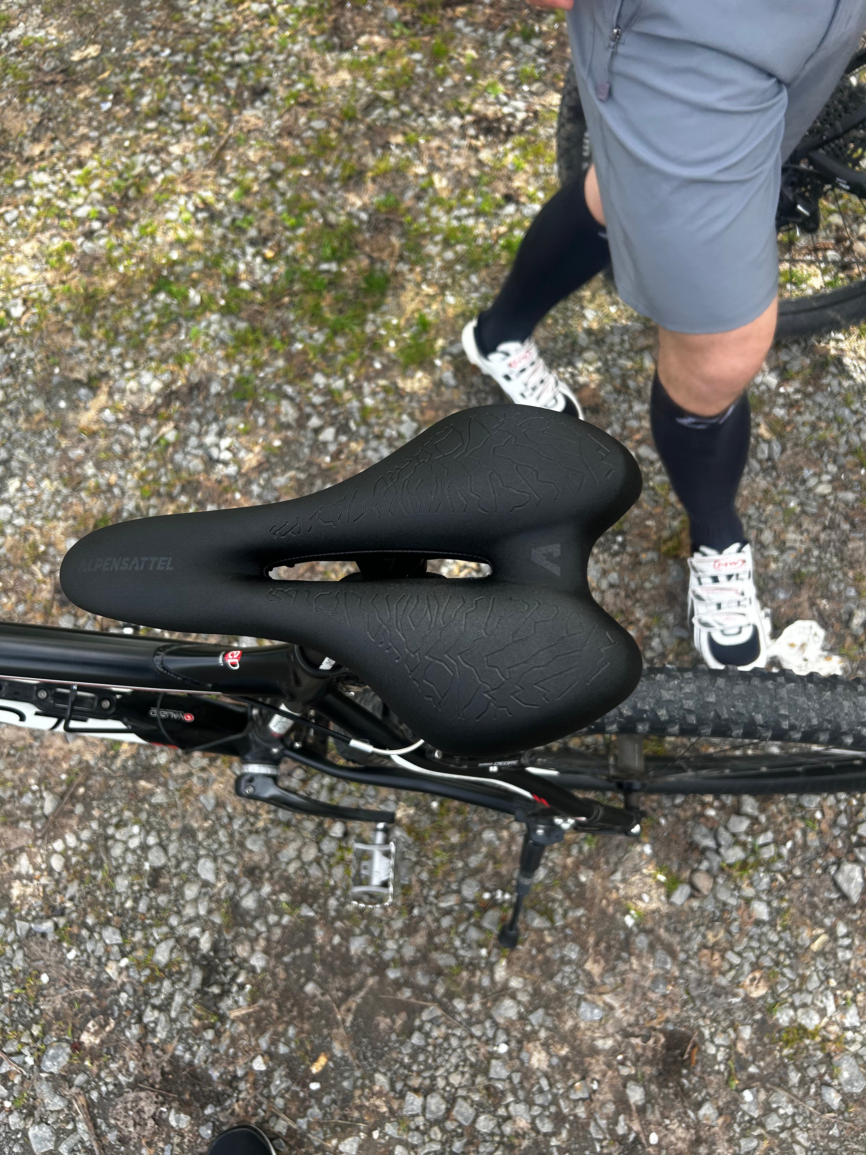 [en] Alpensattel 3.0 Sport+ 2